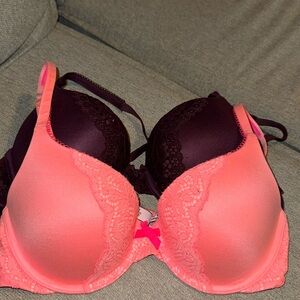 Set of 2 Victoria’s Secret Body By Victoria bra’s